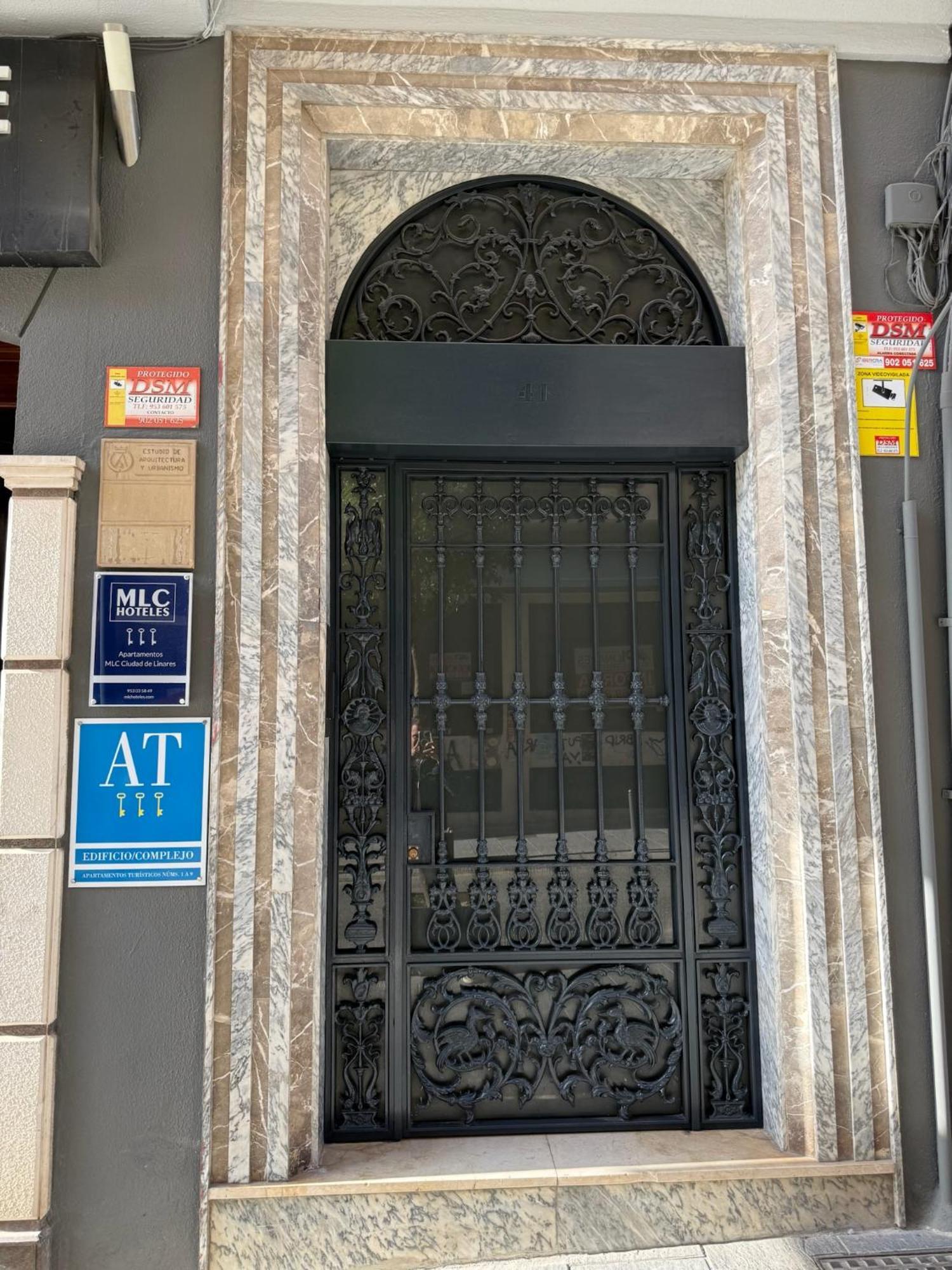 Apartamentos Mlc Ciudad De Linares Linares  Exterior photo